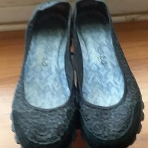 SKECHERS GOWALK LITE DAISY
